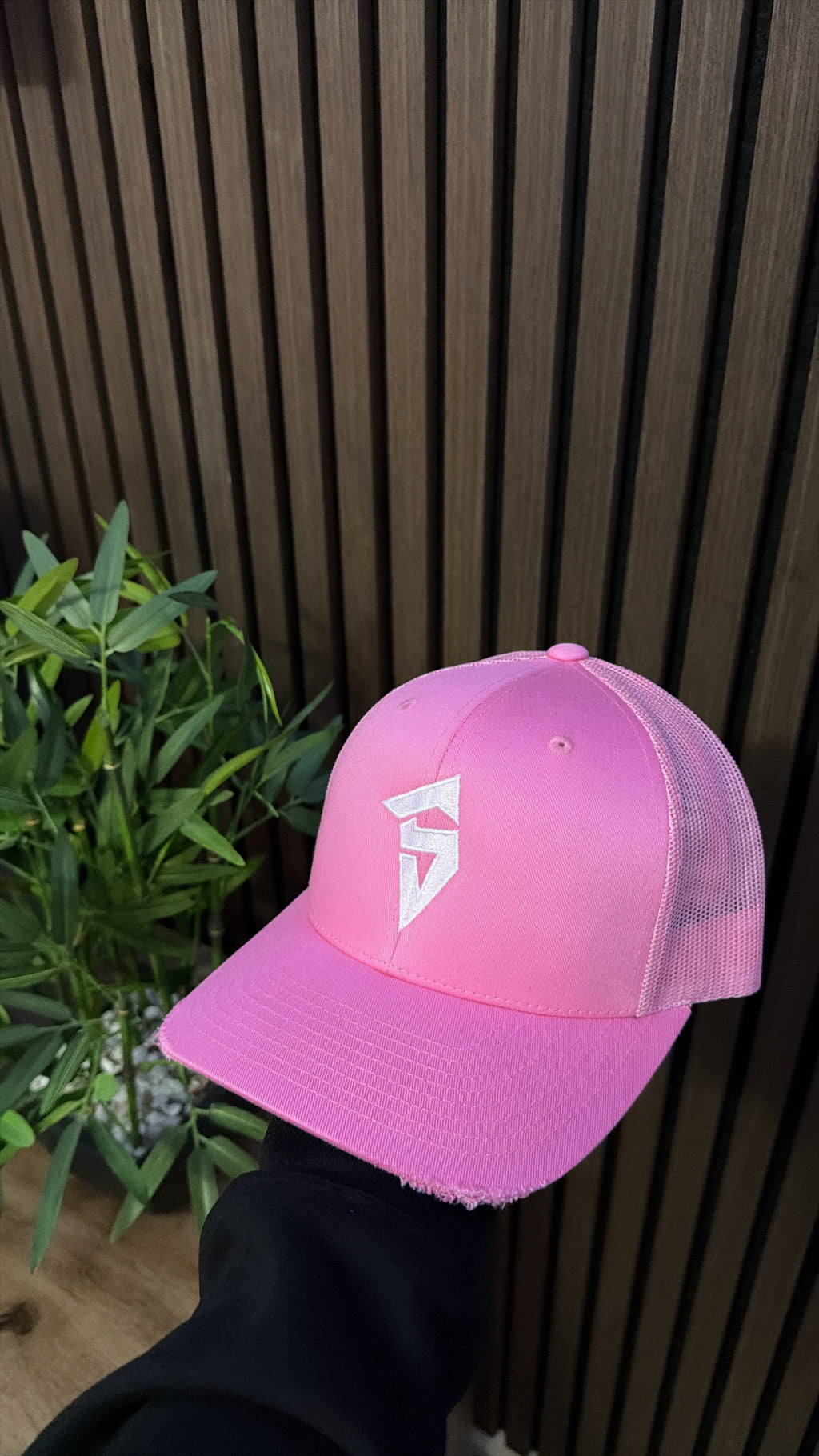 SYHR S LOGO Trucker Cap Pink