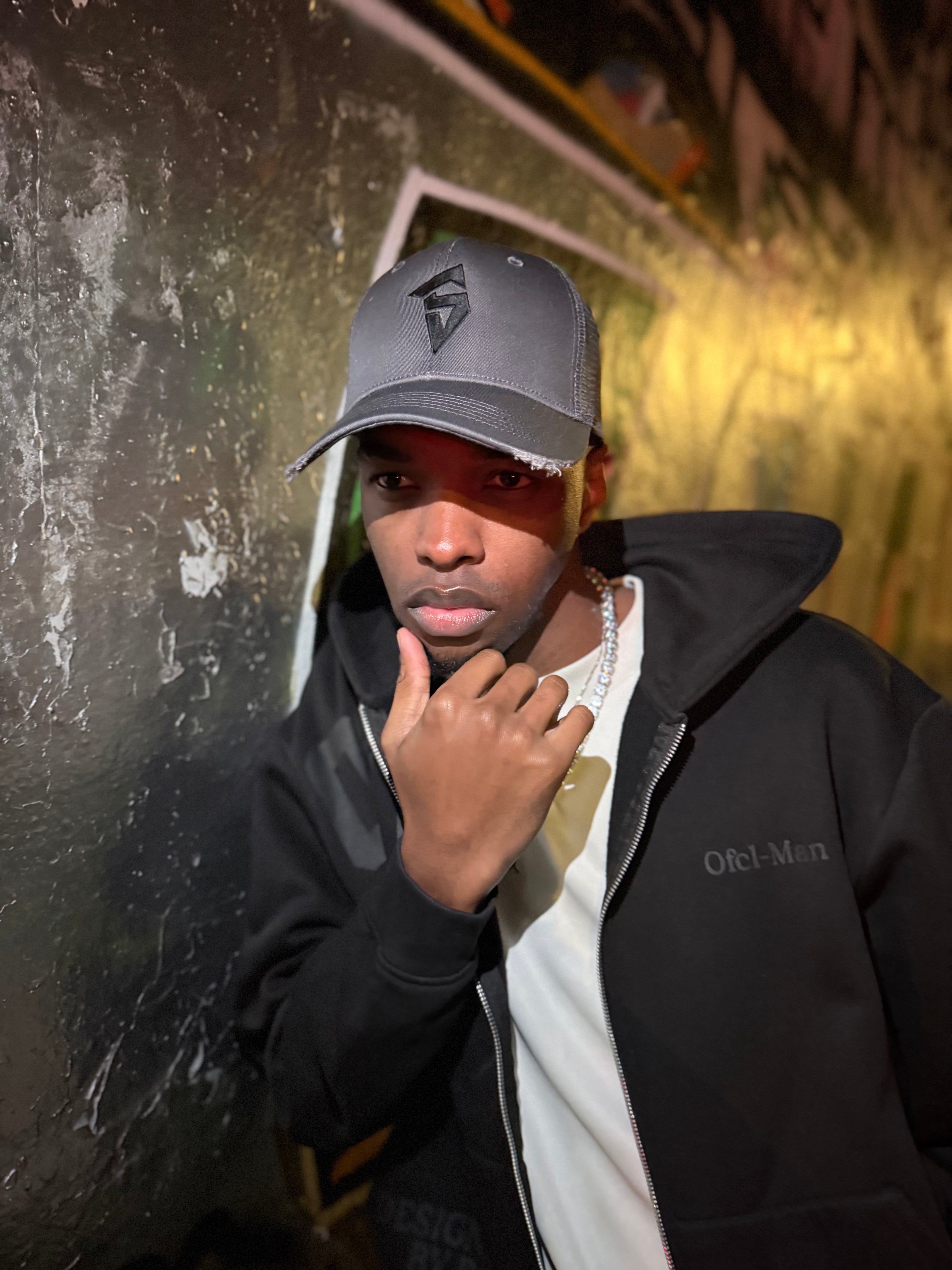 SYHR S LOGO Trucker Cap Dark Grey