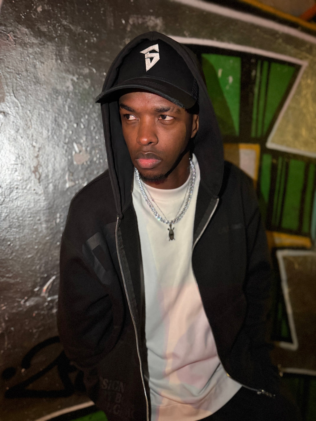 SYHR S LOGO Trucker Cap Black